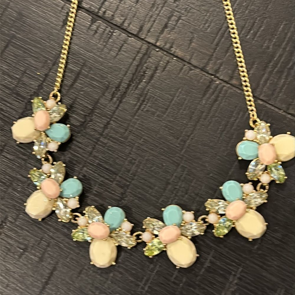 J Crew Stone Cluster Statement Necklace Linen Spring Green Pink Cream
